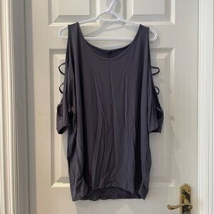 Woman’s cut out sleeves